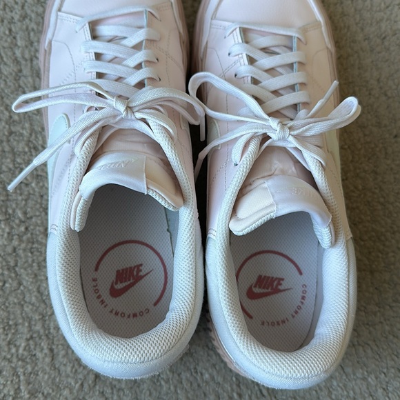 Nike women’s Court Legacy Lift shoe in light & dusty pink color way. Size 11 M - Picture 5 of 7